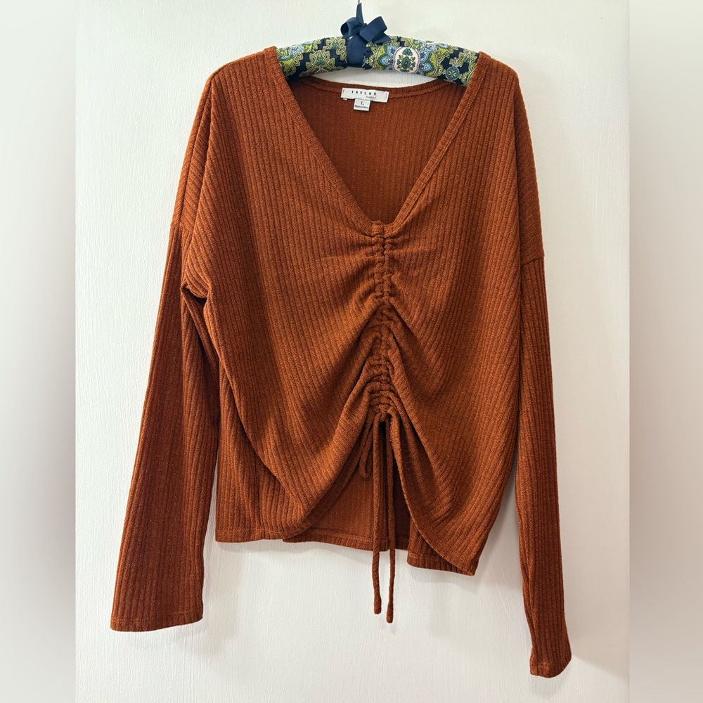 NWOT Favlux Women’s Sweater In Pumpkin spice Fall Color Burnt Orange